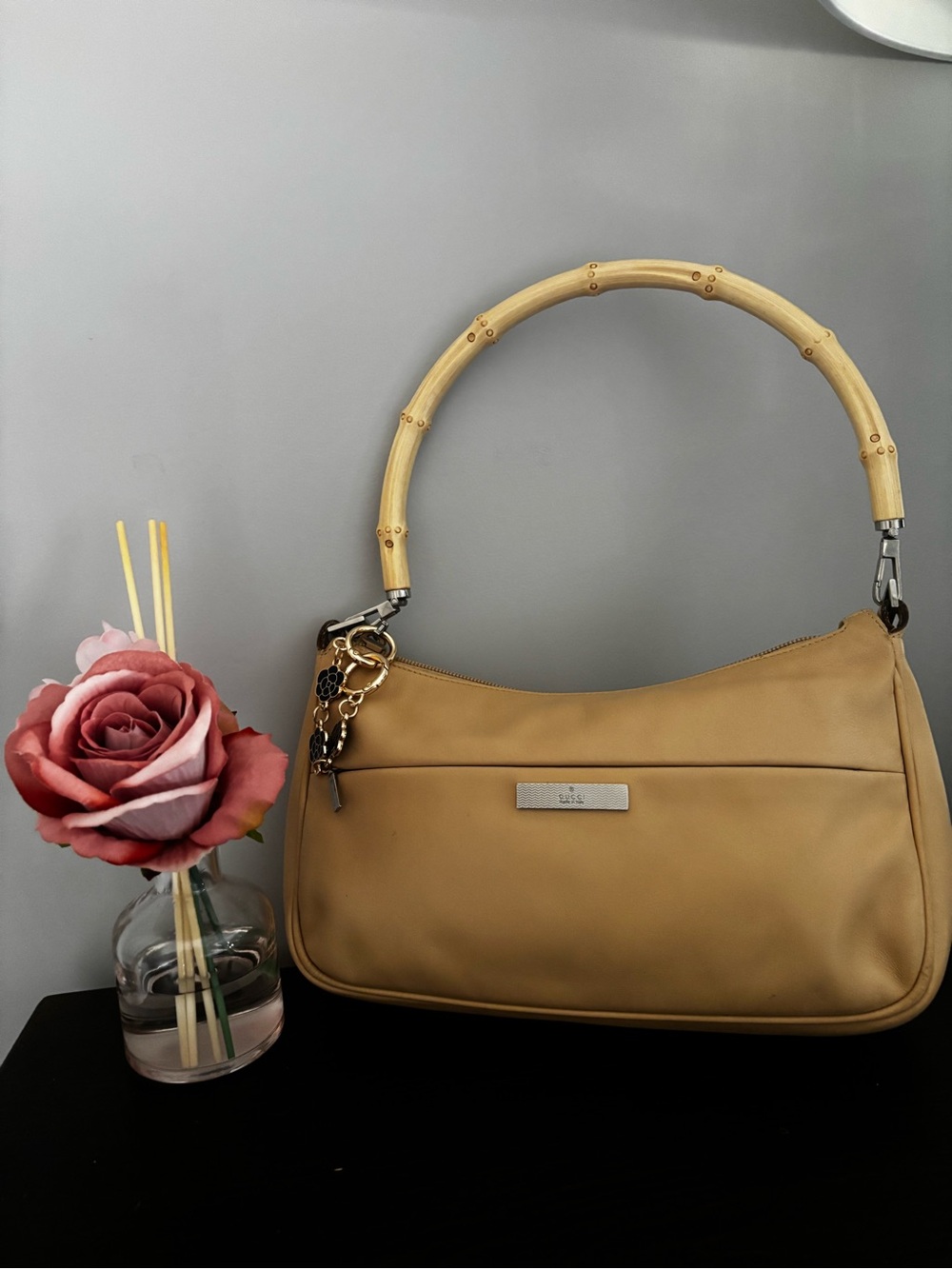 Authentic!!Gucci Bamboo handle Shoulder Bag